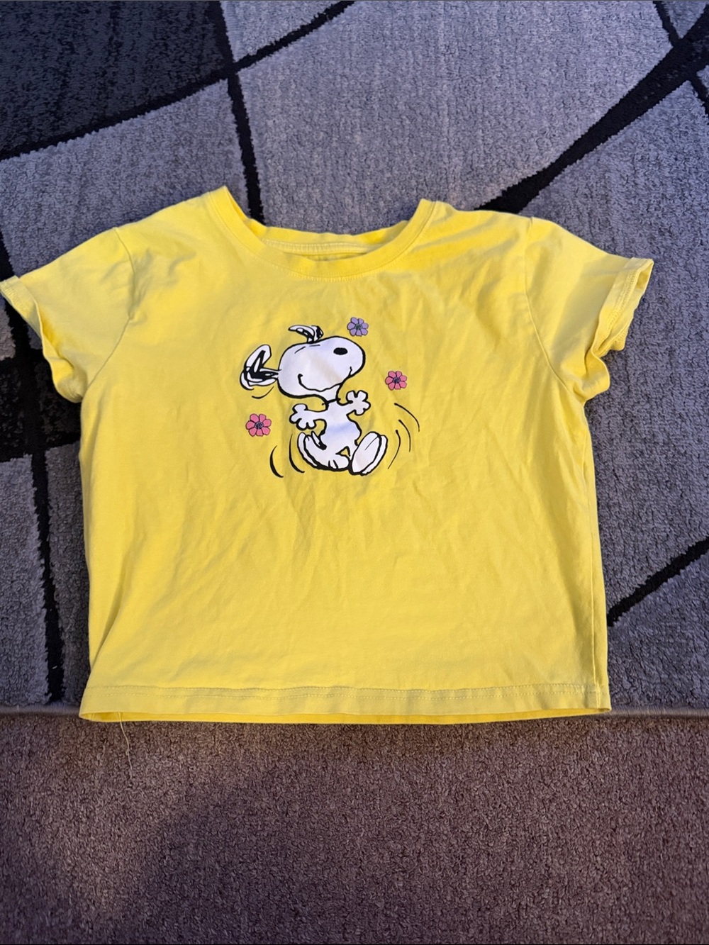 Kids Yellow Snoopy Graphic Tee - Playful Short Sleeve Top